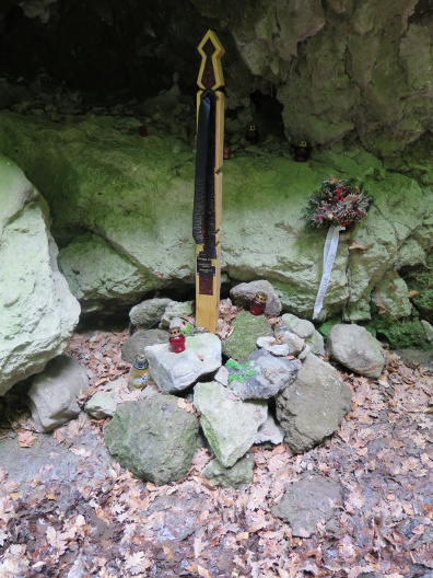 DBK_ram_pomnik_strazaka