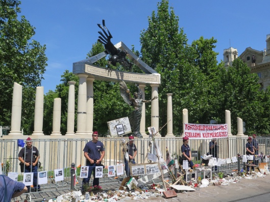 pomnik okupacji niemieckiej w Budapeszcie pomnik okupacji niemieckiej w Budapeszcie